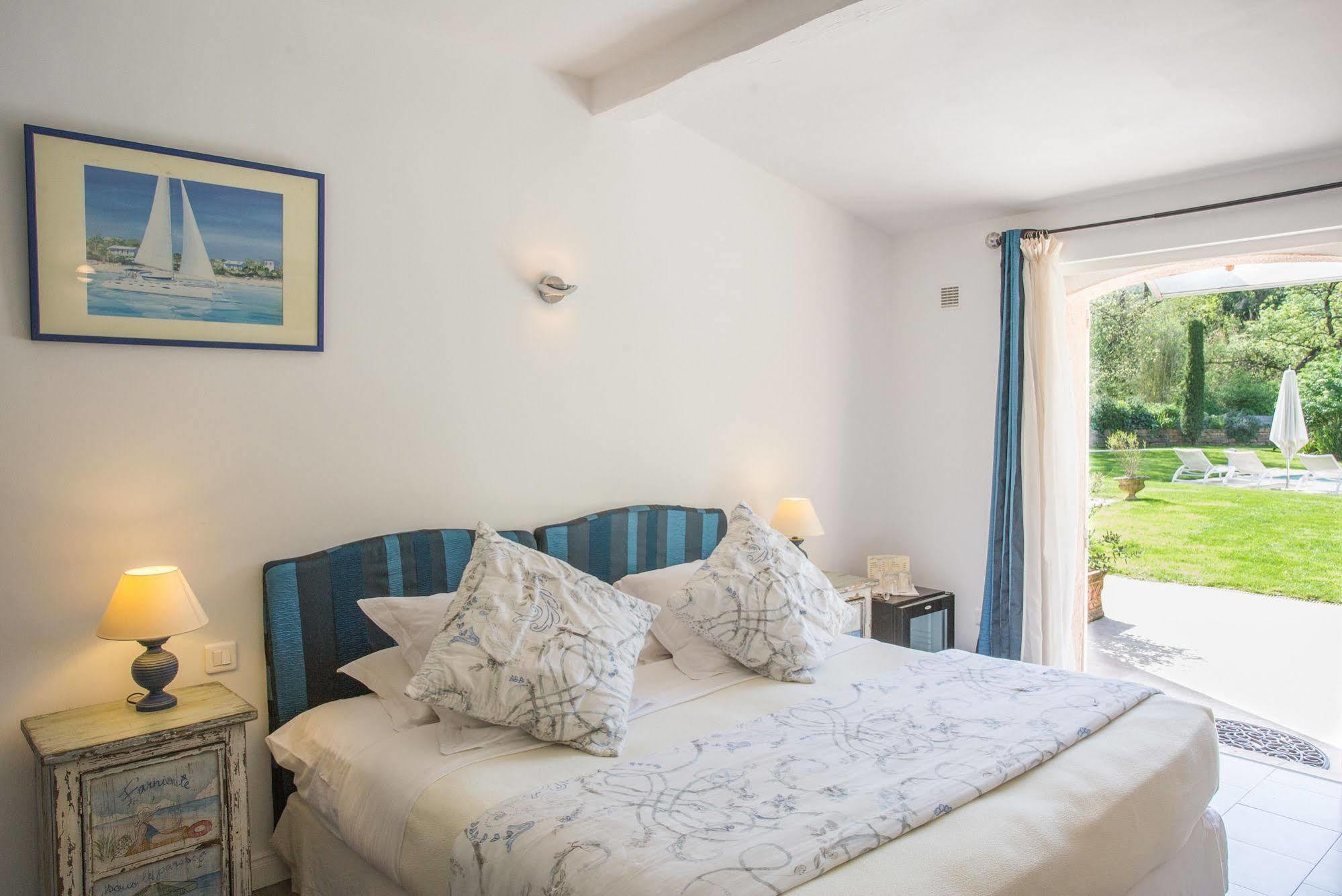 Hotel Le Verger Maelvi Grimaud Bagian luar foto