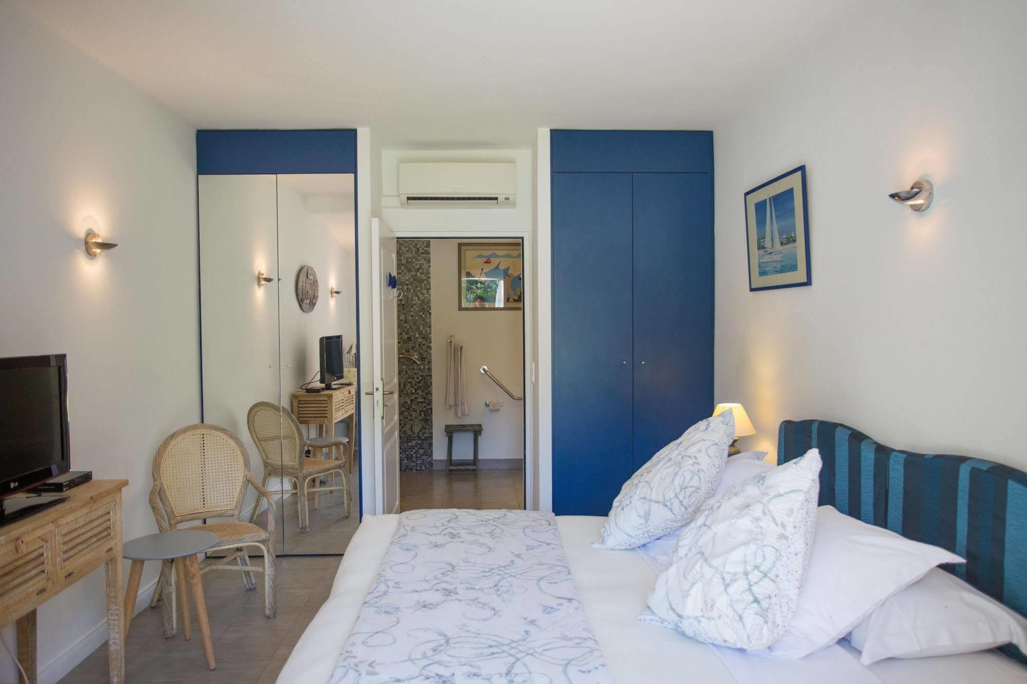 Hotel Le Verger Maelvi Grimaud Bagian luar foto